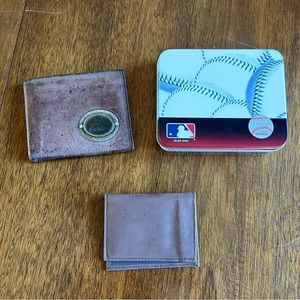 St. Louis Cardinals Men’s Genuine Leather Bi-fold Wallet